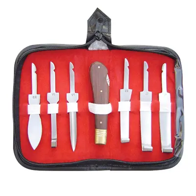 HOOF KNIVES